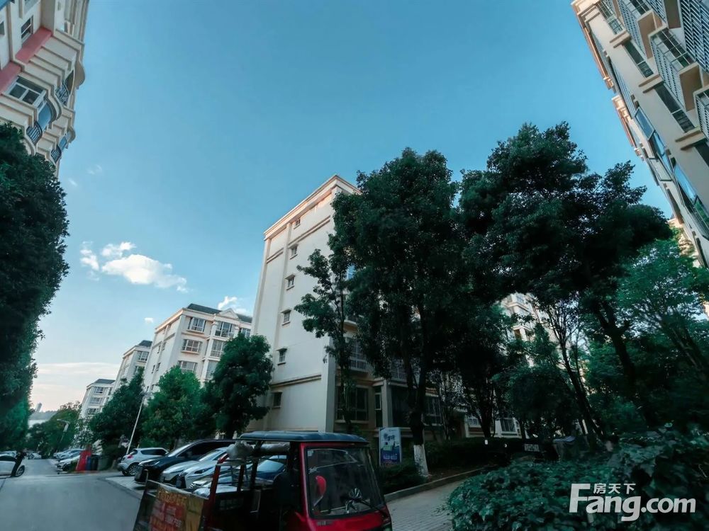 小区相关图