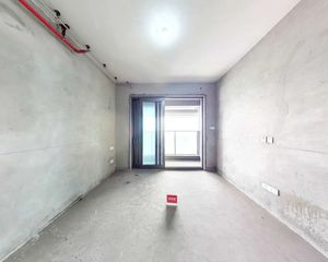 天鹅湖花园三期户型方正,使用率很高,视野不错,通风采光好