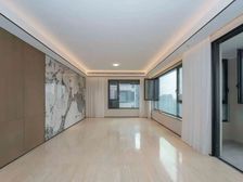 中粮瑞虹海景壹号 出行方便 高楼层视野好 精装修 南北通透