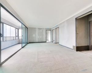 电建德商泷悦天玺 4室2厅 南 北