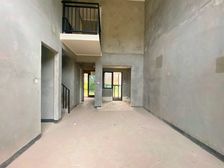 弹子石叠拼端户,带200平大花园,业主诚心急售,随时可看房