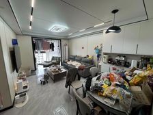 馨雅名庭(西区) 正南朝向 次新房 有电梯 精装修 满五