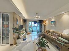 信业旁次新边套 全明采光好 满五税少全屋定制