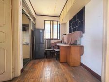 鸿宝一村南区,边套一房,位置好,可谈价,看房有钥匙!