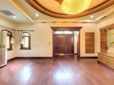 (实拍)南临河联排边套!业主置换诚意卖!看房有钥匙!