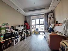 房东急置,品质小区刚需三房两卫,价格可谈,看房方便。