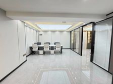 德思勤商圈,全新空调24H民用水电费,家具配齐,格局3加1