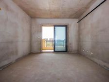 高品质电梯洋房商品房,毛坯未住过带32.5平产权车位