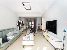 欢乐颂取景地-景观楼层南北通透 商圈成熟近地铁 双卫格局精装