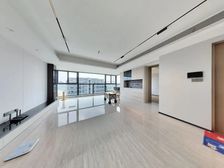 园区奥体 万科·颐和玲珑花园 4室2厅 143.73平
