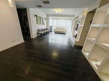 徐家汇中心位置!低于市场价100万!房东出国急售!景观楼层!