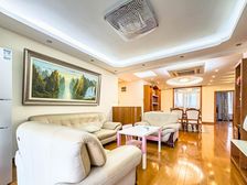 师三校园边上 大平层4房 小区中心位置 电梯高区 诚心出售