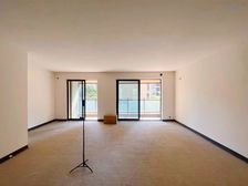 业主哭惨了 几年下来啥事不干 少了一半 配套也挺好的就是不住