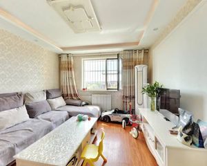 双河南里尚城南区 2室1厅 82.02平 明卫精装修采光充足