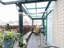 教育 送百平露台 可做私人看中花园 带两个产权车位 急