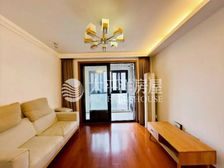 绿庭精装小3房 装修全送 楼层好 周边商业齐全 诚意出售