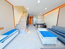 地铁0距离,现楼,现租4000,带独立红本,来电可看房