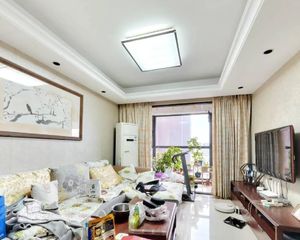 龙湖三千城A区3室1厅西北