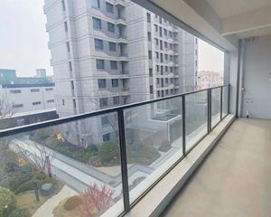 崂山改善洋房!海景一览无余!错过真后悔!价格可谈!楼层可挑!