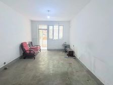 纯毛坯房 南北两房带院子 业主诚心出售 看房随时方便