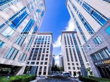 东单 丨东方广场丨精装修带家具丨大小面积均有丨随时起租。