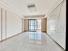 央企保利 200平大露台 墅区品质 舒适度高 业主诚售 武昌