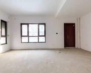 龙湖滟澜新宸东区 8室4厅 319.82平