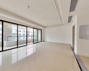 蓝光映玥 4室2厅 东南