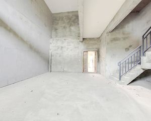 鹭湖宫10区 5室3厅 南 北