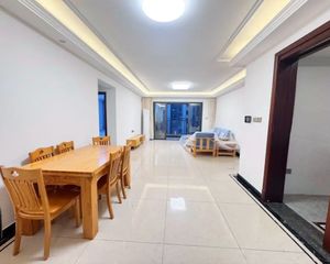 142方中海新城公馆 南北通透 业主 价格好谈 重点你喜欢