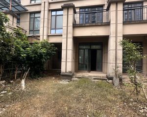 汇景城市山谷别墅 200.22平5居 南向毛坯 随时签约