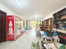 双湖大道地铁口,大四房新装修,带200平大院子一楼带院洋房