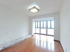 顶复带百平大露台,带车位,看东方明珠景观,诚售