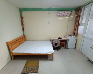 西城新街口南北通透一居 满五简装91平底层住宅