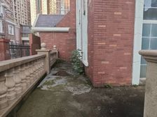 湖边独栋别墅 临桂万达广场800 旁边 产权清晰 70年产权