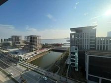 金融湾环湖,顶层大复式,俯瞰整个湖景,精装中央空调,地暖,