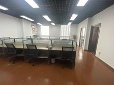 原购价20000,现优惠4字头,送办公家具,双采光看南湖