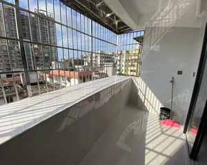 电梯黄金景观楼层单边位豪装3房 南北对流 大阳台 瓷砖外墙新