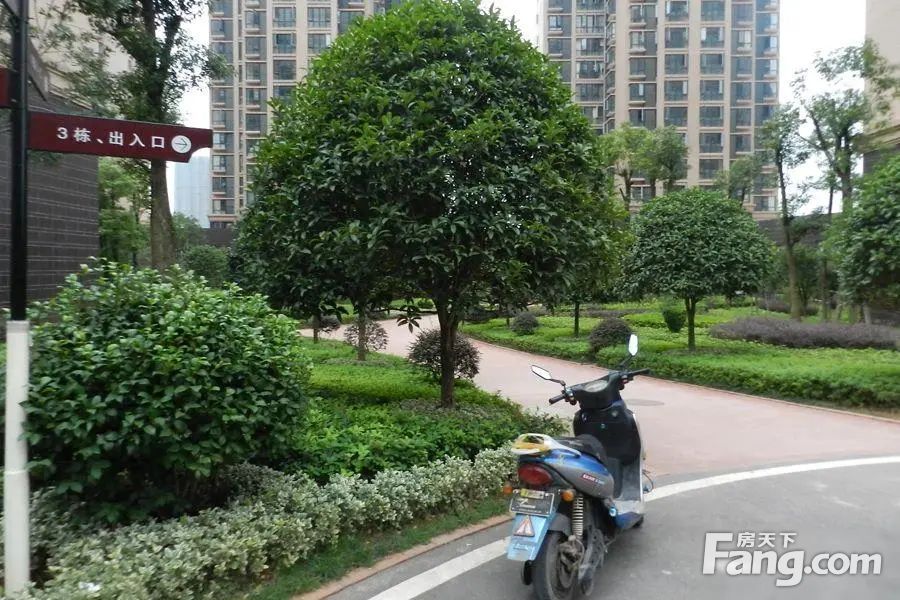 小区相关图