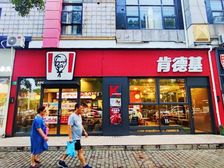 6折变现!宝山顾村,纯一楼沿街餐饮铺,年36万,租客稳定