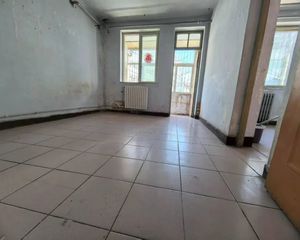 十七中学校 总价47万多 西下关北市区机关宿舍 2楼 户型好