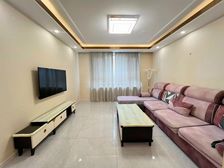 房源 龙腾香格里 精装两室 家具家电齐全 拎包去住