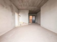 业主蚀30个急售 市中心东湖旁 南北对流 不靠路