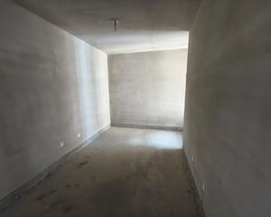 前卫路三分清山公爵城 90平2居 南向毛坯