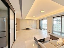 三一云谷 4室2厅2卫 精装修 120万元 138平米