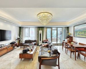 富力华庭苑东区 4室1厅 151.32平