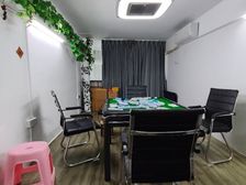 城南马德里一楼商铺出售,33平方,门口向南,带装修证件齐全