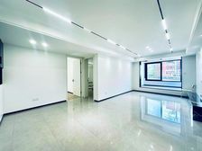 超大露台!近2号线威宁路地铁站,精装三房,可直接入住