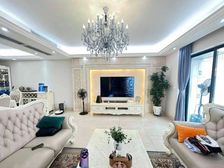 碧桂园凤凰城凤锦苑 豪华设计 东南朝向 板楼 双卫格局急售