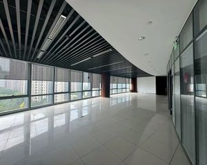 望京灯笼楼 保利国际广场640平米 单价2.3万 1472万